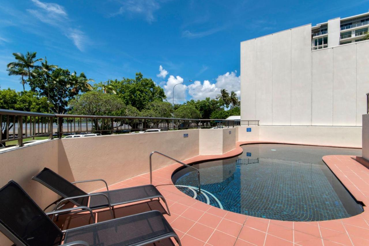 Cairns Ocean View Apartment In Aquarius Екстериор снимка