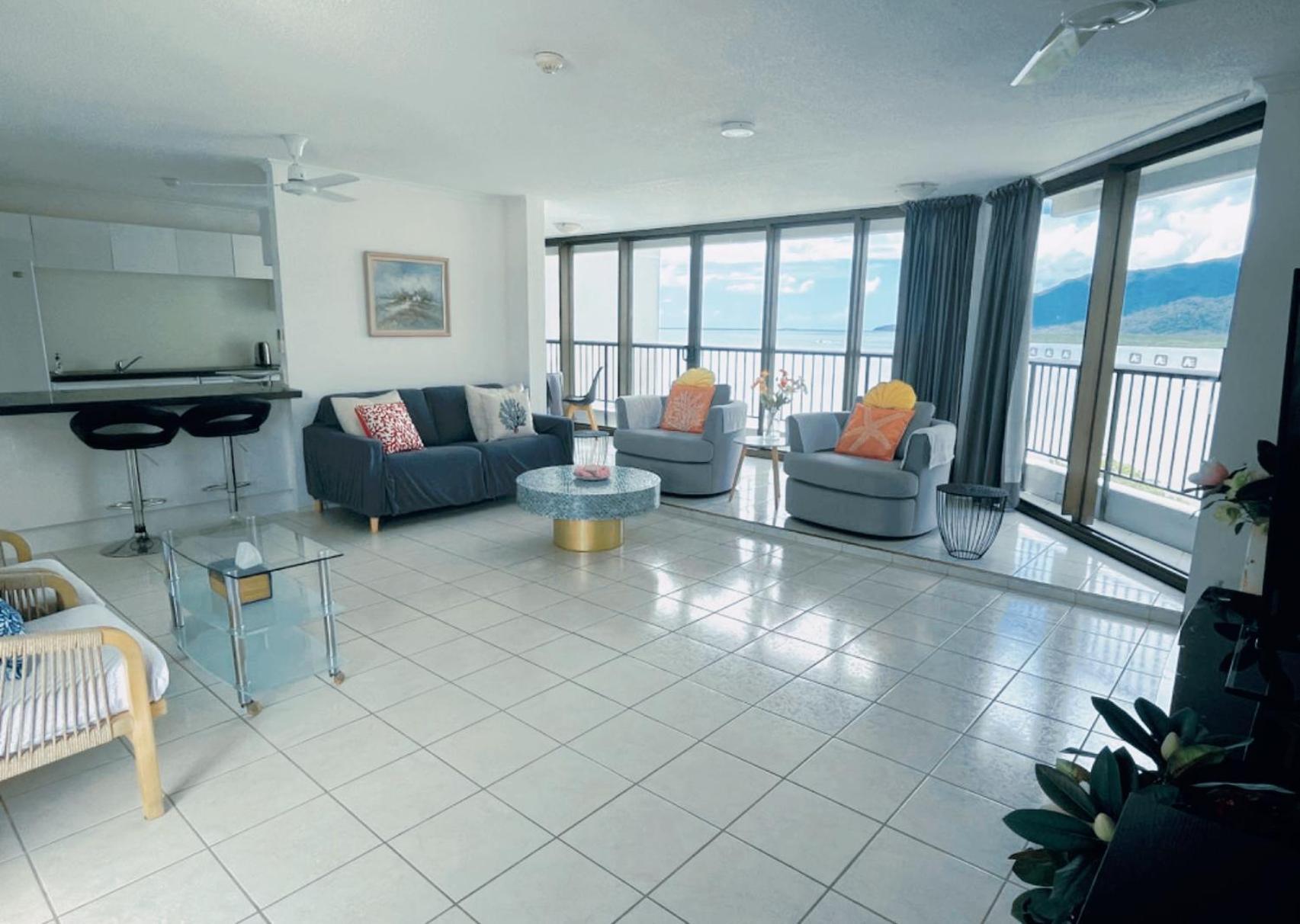 Cairns Ocean View Apartment In Aquarius Екстериор снимка
