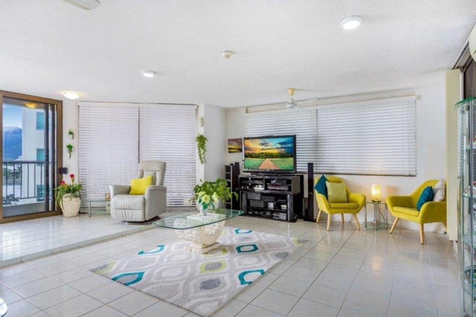 Cairns Ocean View Apartment In Aquarius Екстериор снимка